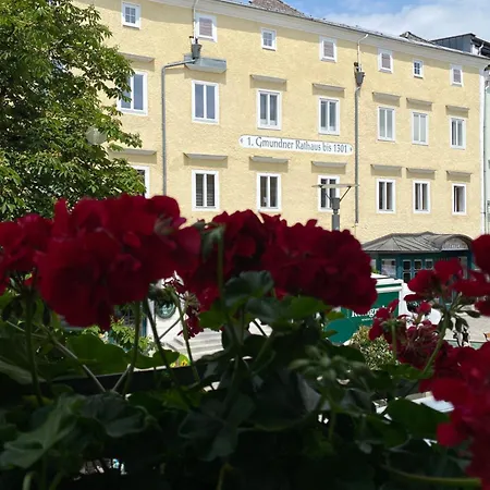 Markplatz Terrace *
