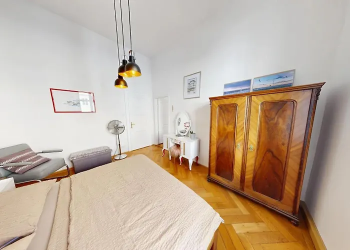 Markplatz Terrace * Gmunden